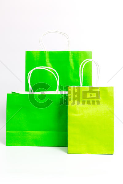 绿色大小纸质购物袋图片素材免费下载