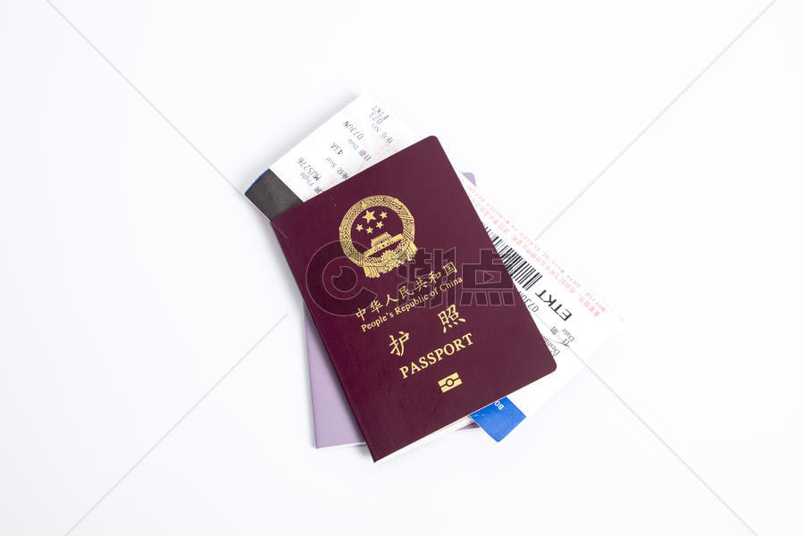 护照通行证登机牌白底摆拍图片素材免费下载
