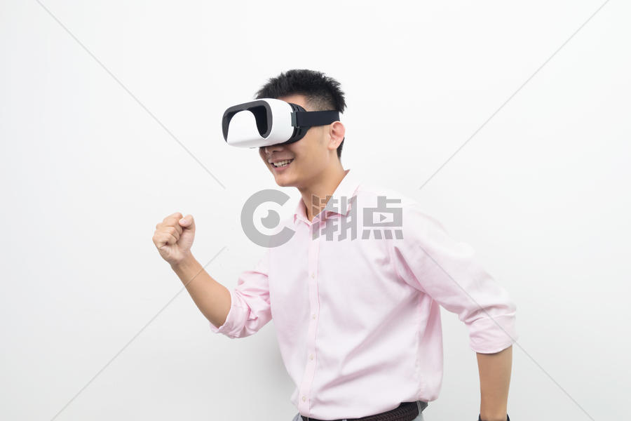 虚拟现实VR体验室内运动图片素材免费下载