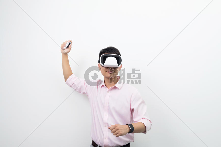 虚拟现实VR眼镜游戏场景图片素材免费下载