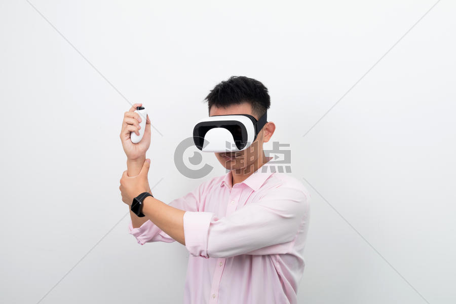 虚拟现实VR眼镜游戏场景图片素材免费下载