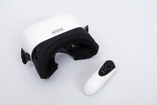 白色VR眼镜图片素材免费下载