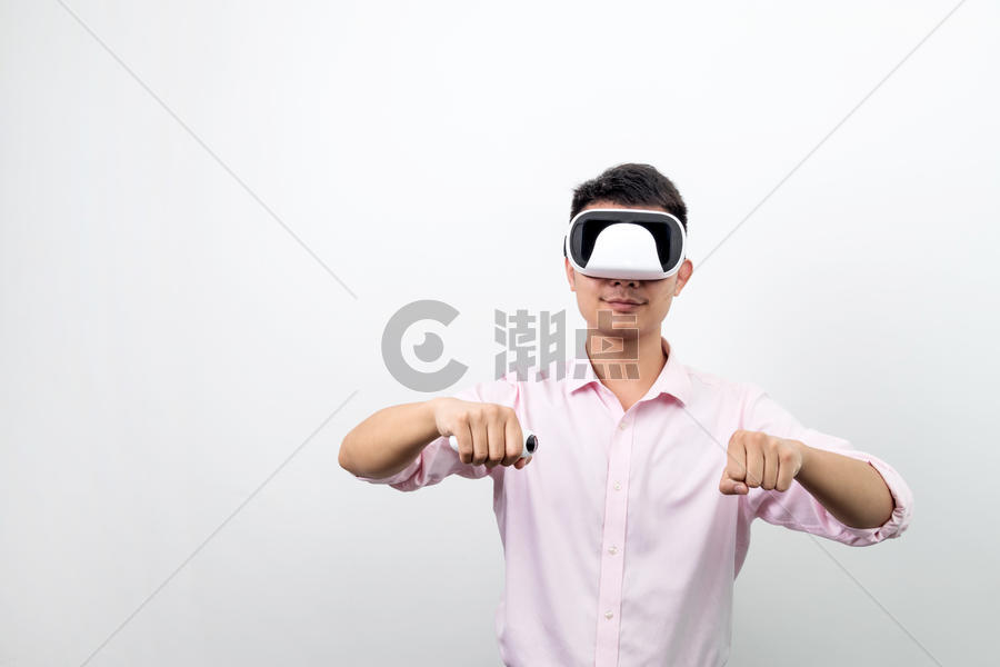 虚拟现实VR骑车体验图片素材免费下载