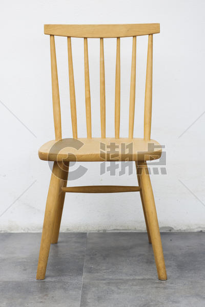 一把木质椅子图片素材免费下载