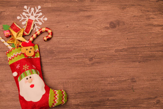 装满礼物的圣诞袜图片素材免费下载