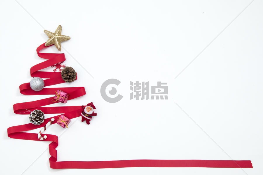 用缎带做成的圣诞树图片素材免费下载