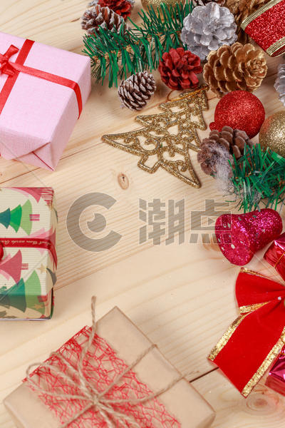 圣诞节装饰品木板装扮背景图片素材免费下载