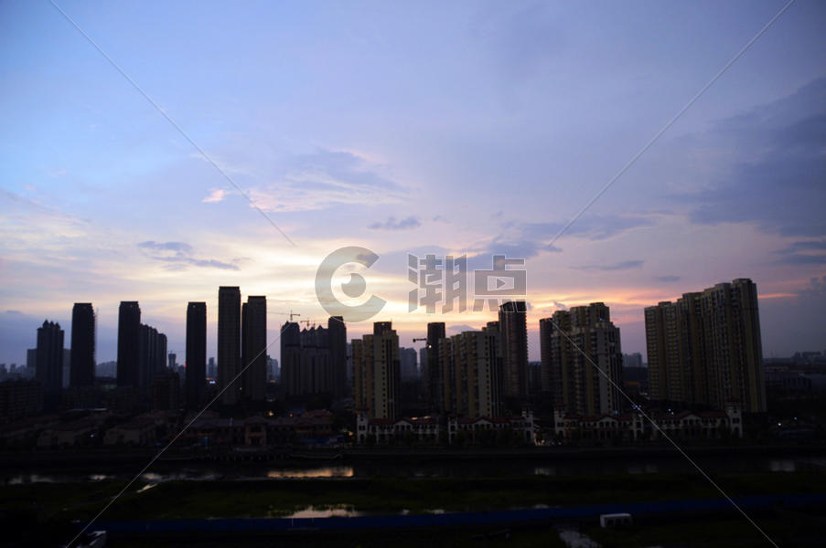 夕阳西下-城市的黄昏图片素材免费下载