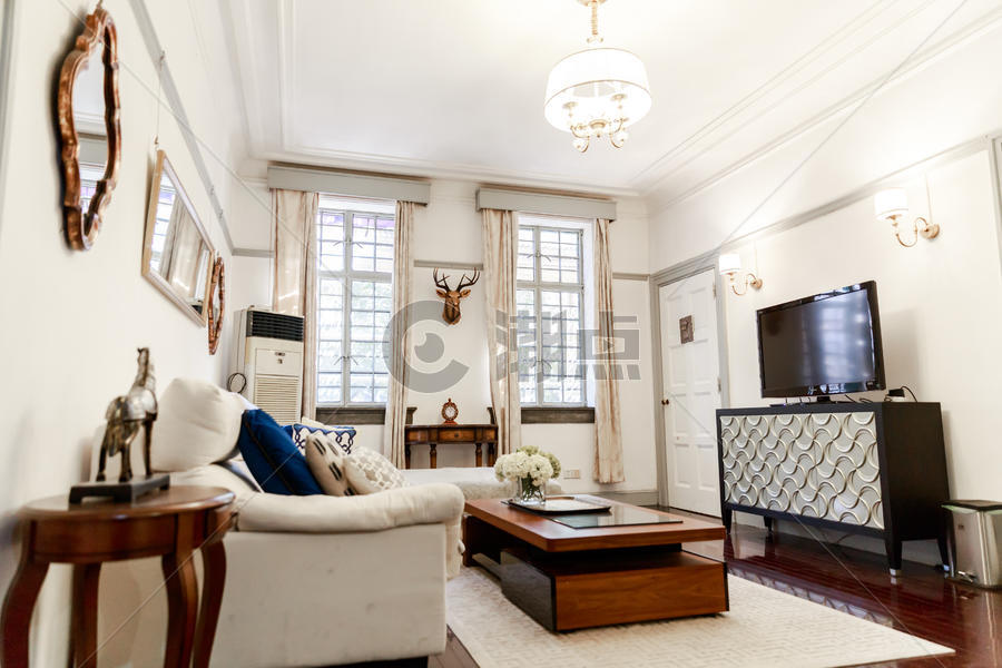 温馨家具明亮大气装饰客厅图片素材免费下载