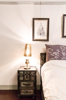 时尚设计明亮家具卧室环境图片素材免费下载