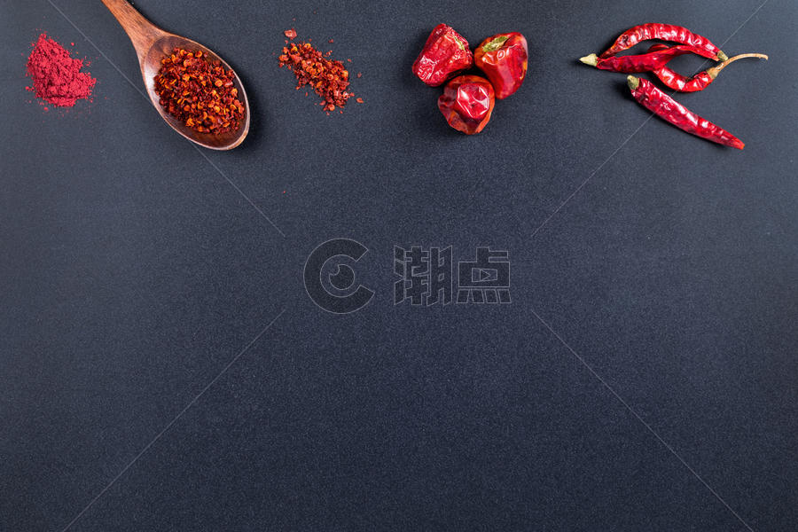 红色辣椒黑色底设计素材图片素材免费下载