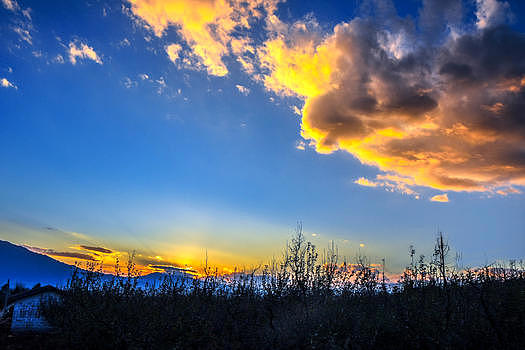 美丽的泸沽湖夕阳图片素材免费下载