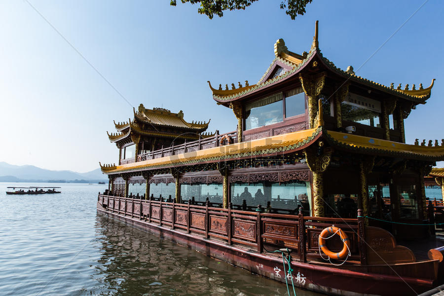 杭州西湖游玩设施龙船图片素材免费下载