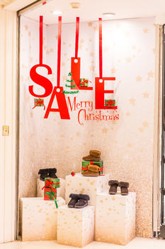 圣诞商场鞋子橱窗装扮图片素材免费下载