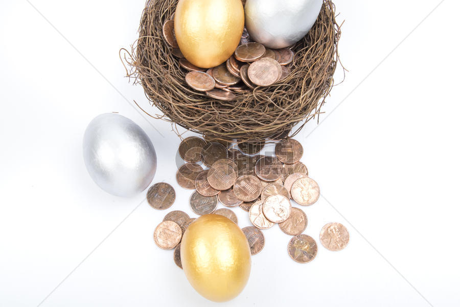 鸟窝里金色的鸡蛋图片素材免费下载