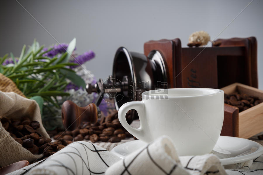 咖啡杯咖啡机餐布的静物摄影图片素材免费下载