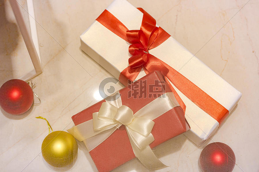 圣诞礼盒包装图片素材免费下载
