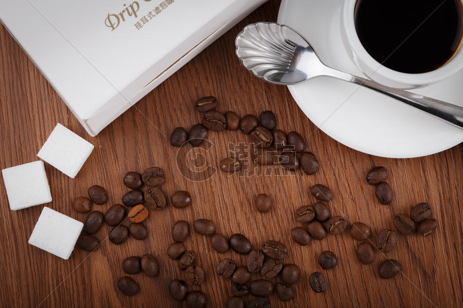 香浓美味的咖啡和咖啡豆图片素材免费下载