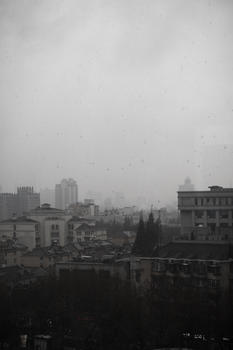 雾霾中的城市图片素材免费下载