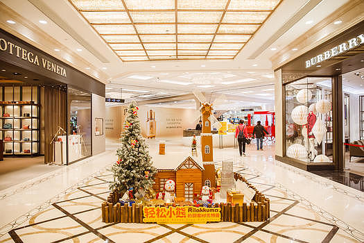 商场时尚亮丽圣诞装扮图片素材免费下载