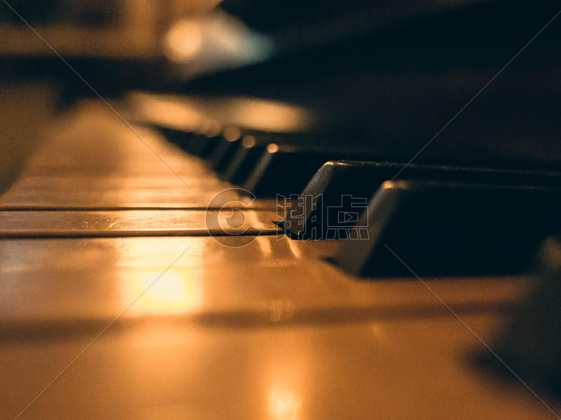 钢琴琴键背景图片素材免费下载