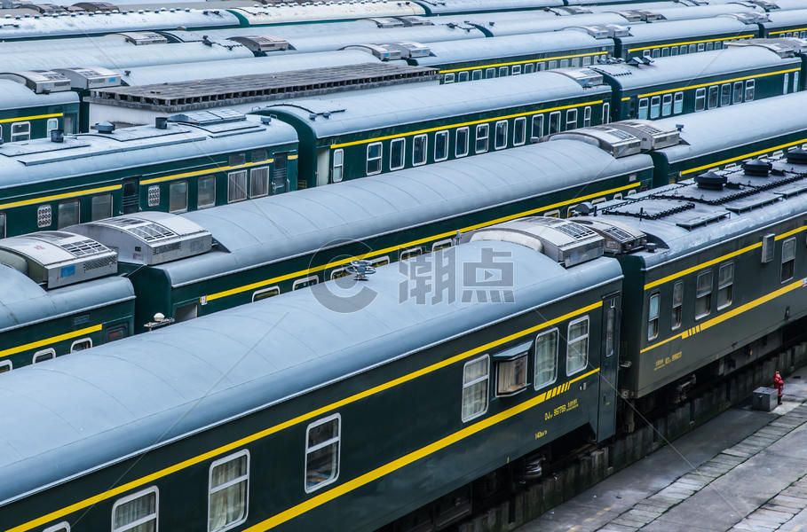 上海铁路局排列火车图片素材免费下载