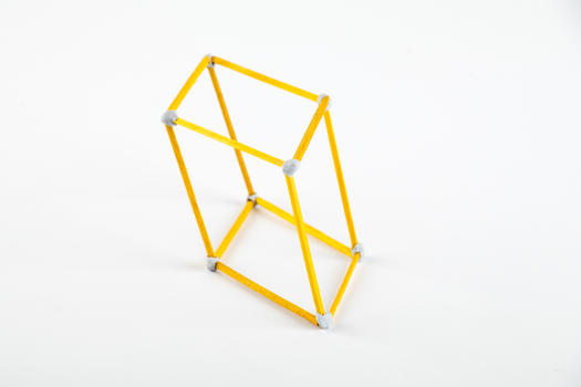 黄色立体几何图片素材免费下载