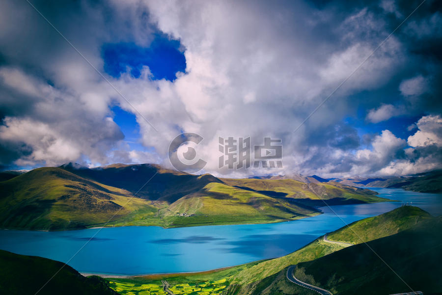 广袤无垠的西藏羊卓措湖图片素材免费下载
