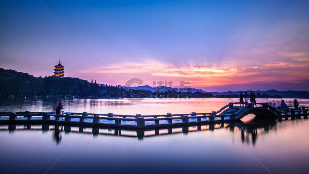 西湖夜景全景图片素材免费下载