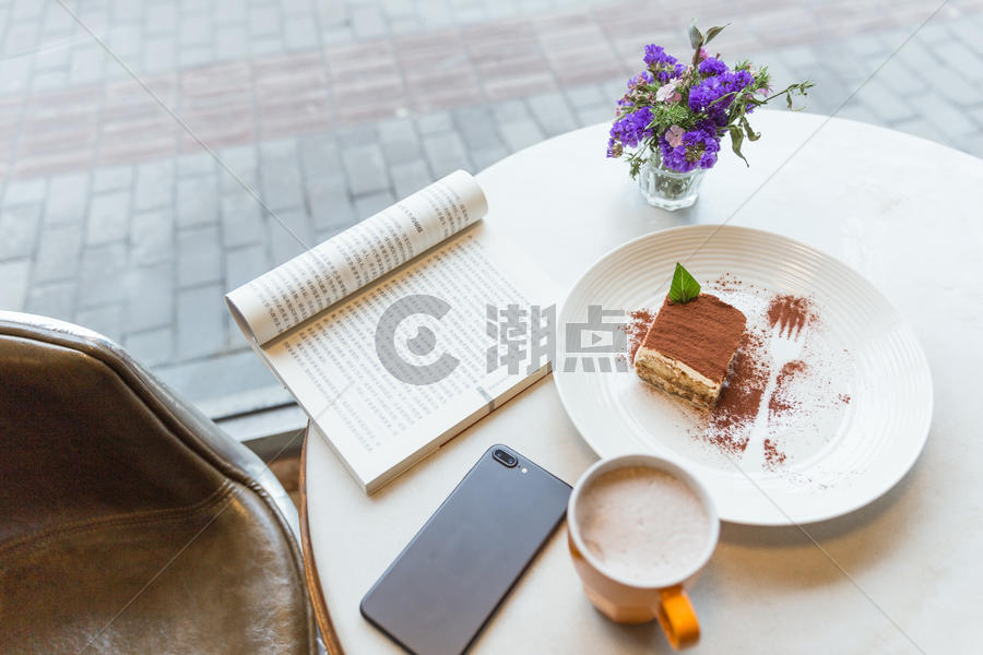 咖啡馆清新书本咖啡甜品桌面图片素材免费下载