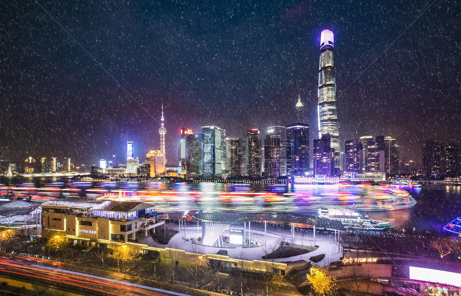 雪景中的上海陆家嘴金融中心图片素材免费下载