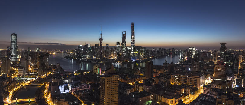 日出前的上海城市风景图片素材免费下载