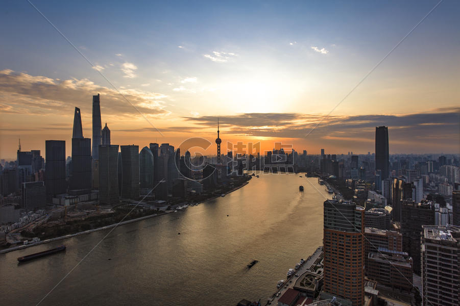 上海黄浦江两岸的黄昏日落图片素材免费下载