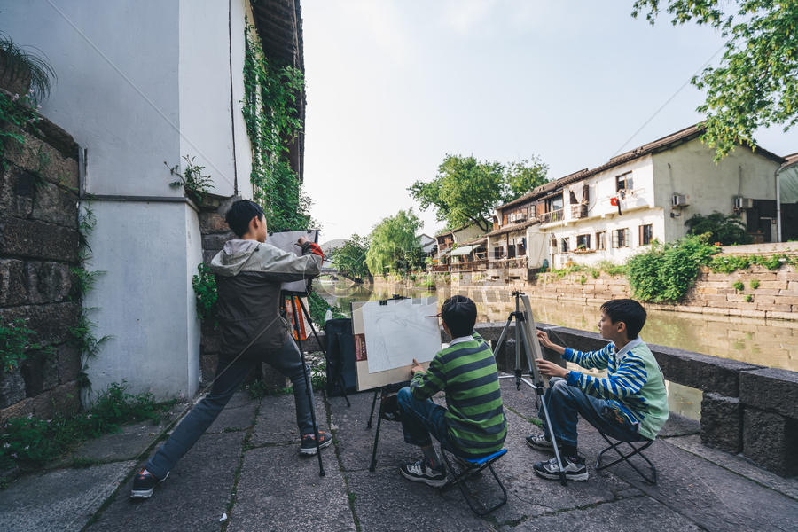 杭州小河直街临摹的学生图片素材免费下载