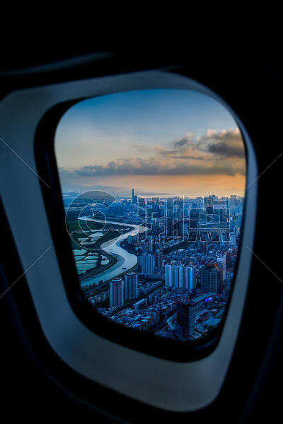 飞机窗外的世界－深圳图片素材免费下载