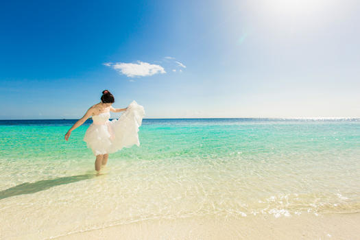 海边婚纱图片素材免费下载