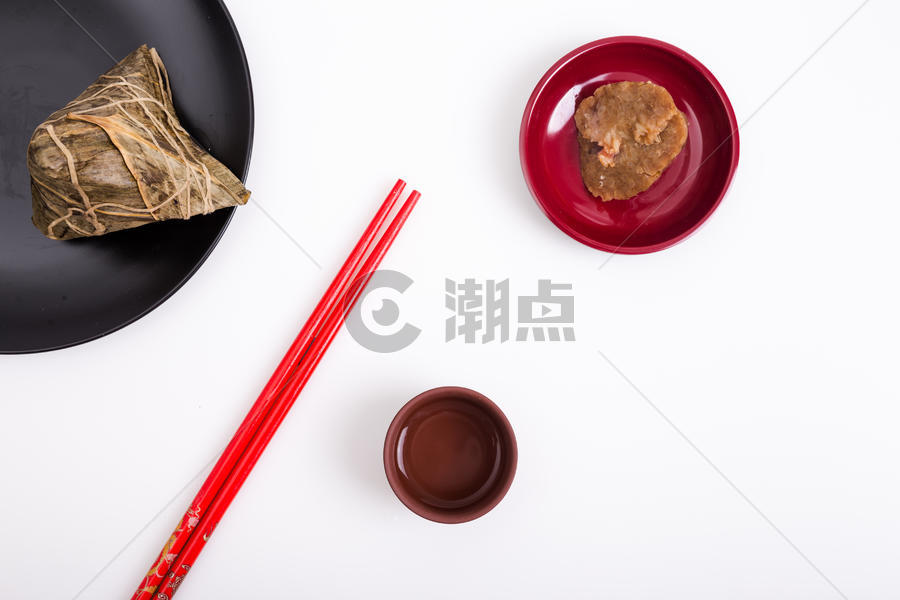 端午节食用粽子桌面简单背景图片素材免费下载