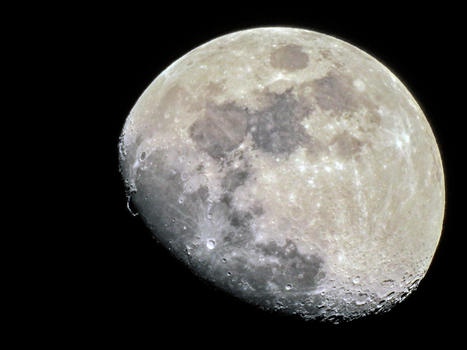 月亮图片素材免费下载
