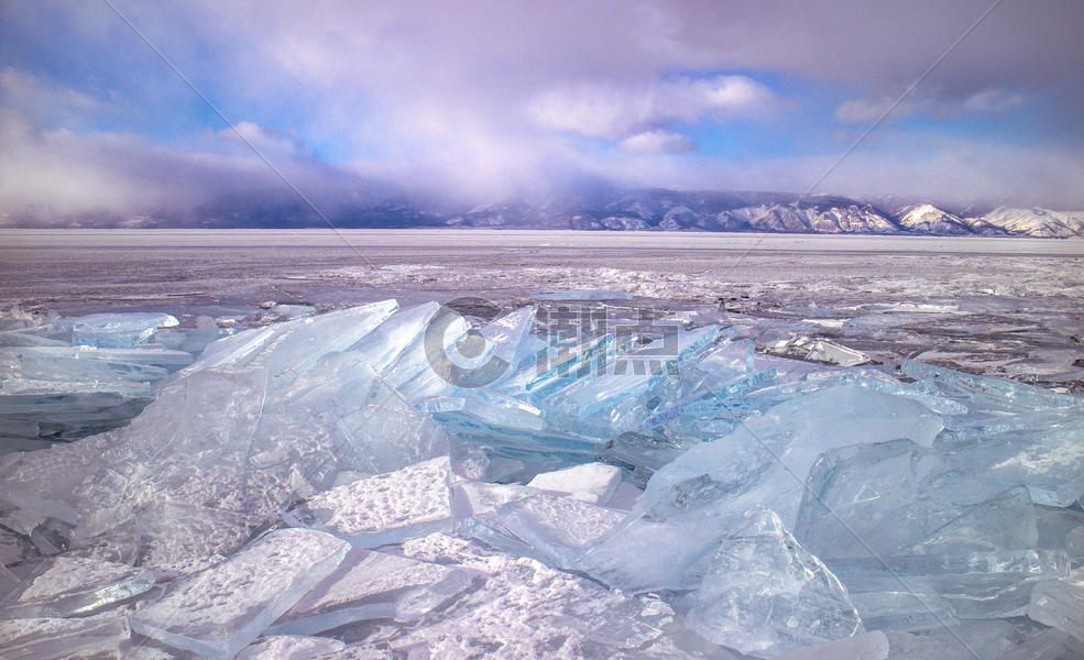 湖面上的蓝冰图片素材免费下载