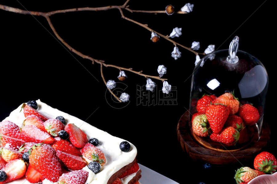 草莓  蛋糕图片素材免费下载