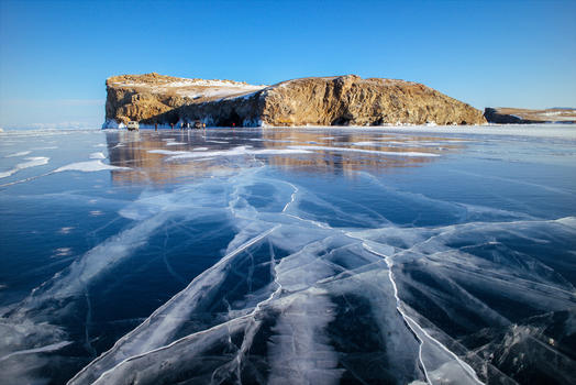 湖面冰裂资本寒冬图片素材免费下载