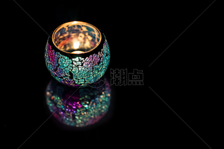 色彩的玻璃蜡烛图片素材免费下载