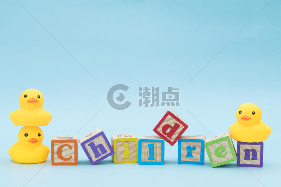 儿童节海报素材积木字母小黄鸭图片素材免费下载