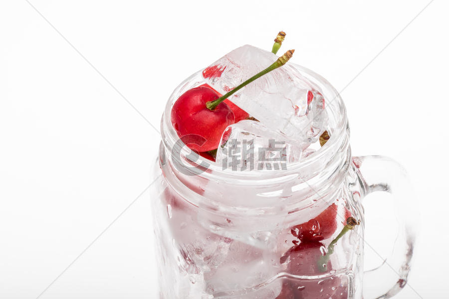 樱桃夏季水果冰镇清凉饮料图片素材免费下载