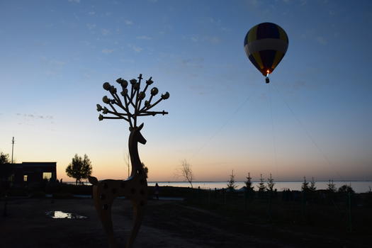 青海湖热气球图片素材免费下载