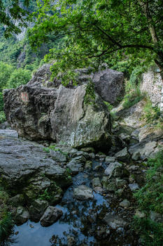 清新自然景区小溪水流风景图片素材免费下载