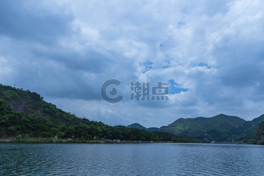 清新自然大气清澈楠溪江风景图片素材免费下载
