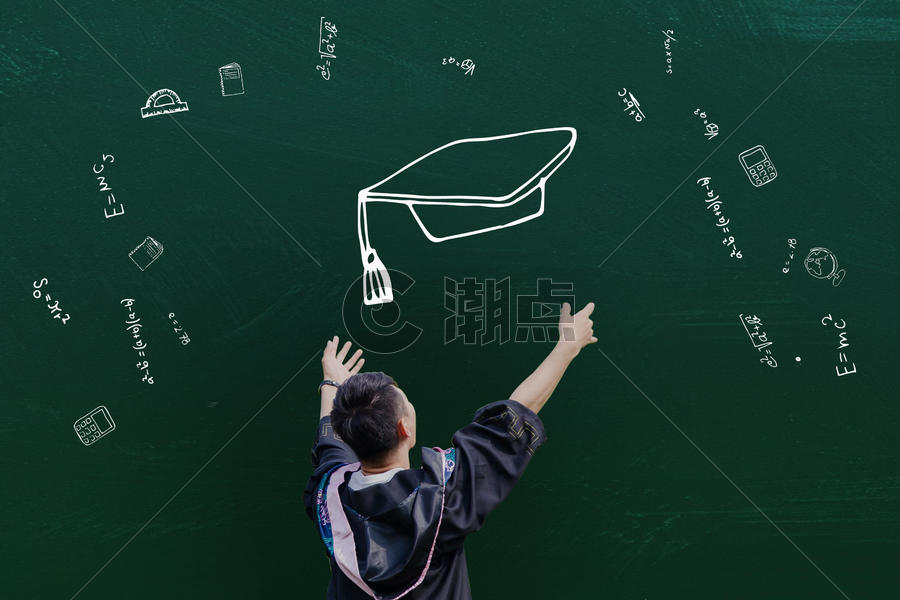 毕业学生扔学位帽图片素材免费下载