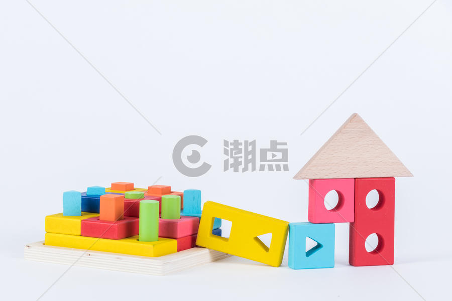 儿童益智积木玩具留白图片素材免费下载