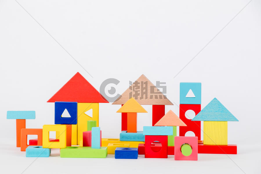 儿童积木彩色房子白底图片素材免费下载